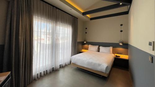 Nevv Bosphorus Hotel & Suites - image 7