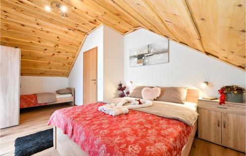 Stunning Home In Andrasevec With Sauna in Oroslavje