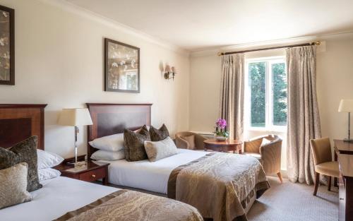 Audleys Wood Hotel Basingstoke - image 3