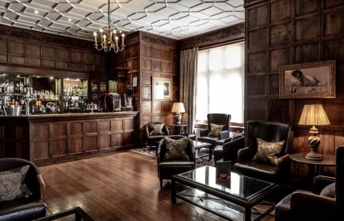 Audleys Wood Hotel Basingstoke - image 6