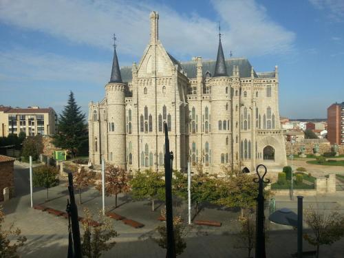 Hotel Gaudi