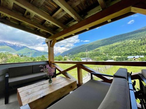 Balkons/terase, Hotel Latveli Mestia in Mestia
