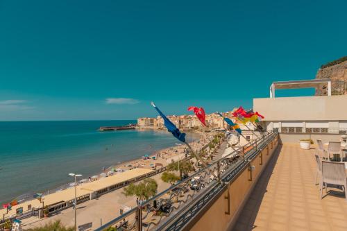 Hotel Riva Del Sole - image 2