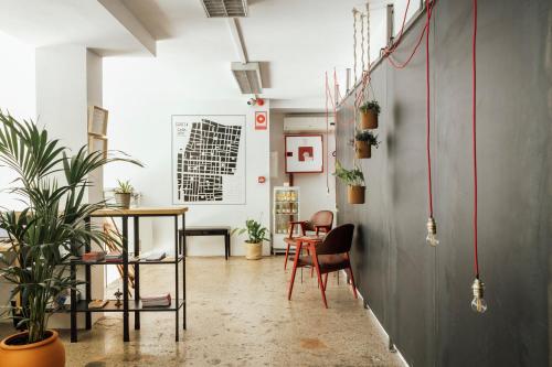 Casa Jam Barcelona – Barcelona, NJ