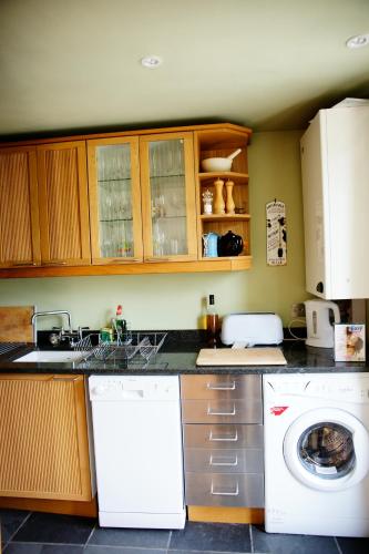 Konyha, Fosse Farmhouse Holiday Cottages in Nettleton