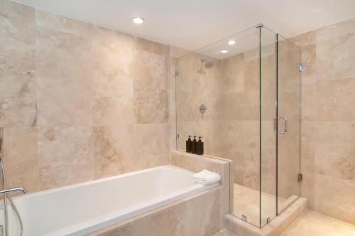 3 Bedroom Direct Ocean Front located at 1 Hotel & Homes -919 - image 11