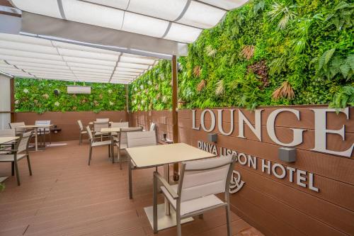 Dinya Lisbon Hotel & Lounge Bar - image 12