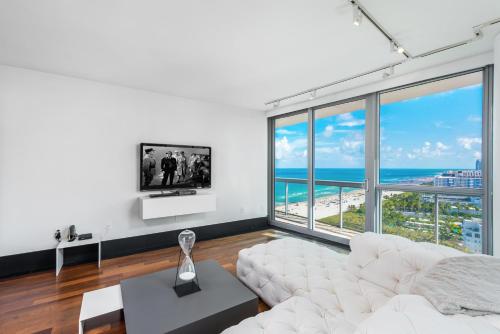 2 Bedroom Oceanview Private Residence at The Setai - 2606 - image 2