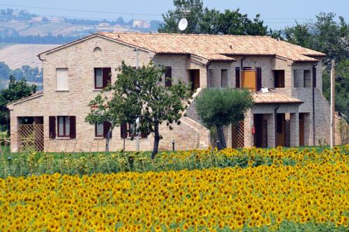 Residence Casale Torrenova al Conero