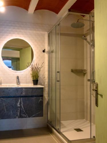 浴室, Alojamientos Biarritz VISTA JARDÍN (Alojamientos Biarritz VISTA JARDIN) in 福恩泰耶里多斯