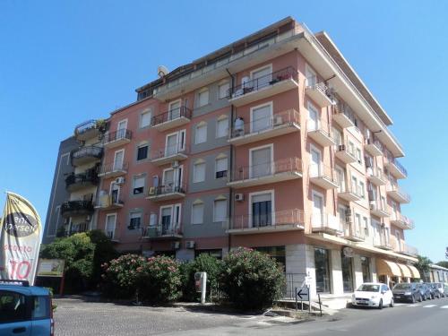  Corso Umberto Apartment, Unterkunft in Soverato Marina