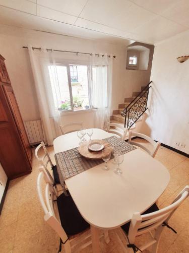 La Galine, Maison de village medieval in Brenas