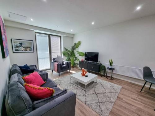 Luxury City Centre Townhouse with Parking, Manchester (photo 2)