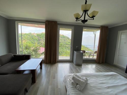 丽雅斯旅馆 丽雅斯旅馆