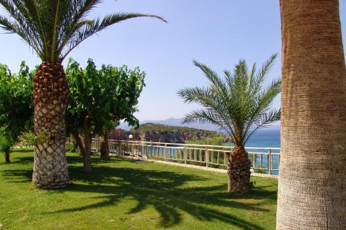 Istron Bay Hotel - image 2