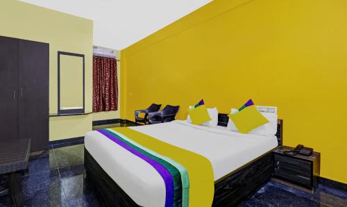. Itsy By Treebo - Aravind Premiere Hotel
