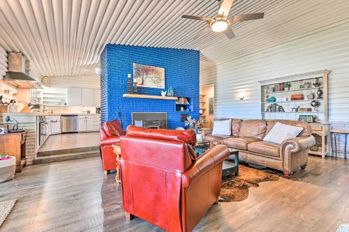 Lakefront Brownwood Home with Private Boat Dock