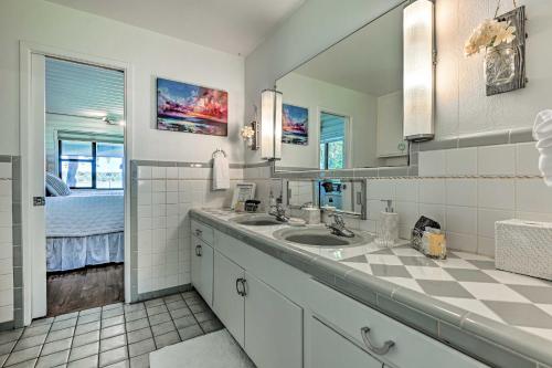 Lakefront Brownwood Home with Private Boat Dock