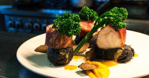 5 Corners Guest Inn - image 2