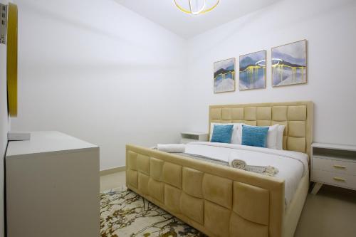 Creek Horizon - 3BR Apartment - Allsopp&Allsopp - main image