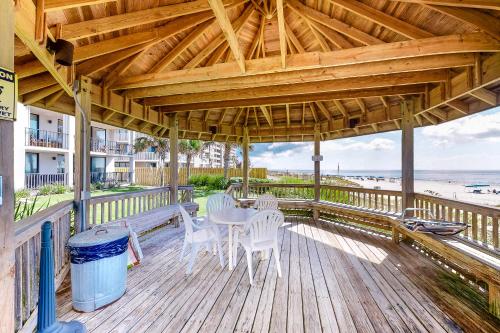 Romar Tower by Meyer Vacation Rentals - image 6