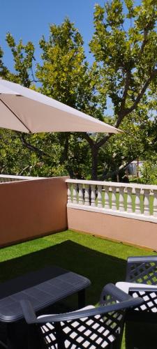 陽台/露台, Venta el Borrego in 巴尼耶雷斯德馬里奧拉