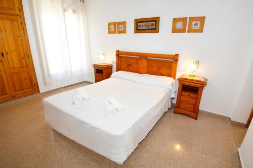 Magnificient Rural Home With Pool and BBQ in Onil