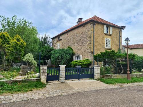 Maison de 2 chambres avec jardin clos et wifi a Velorcey