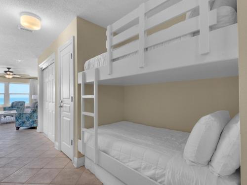 Emerald Dunes 301 - image 7