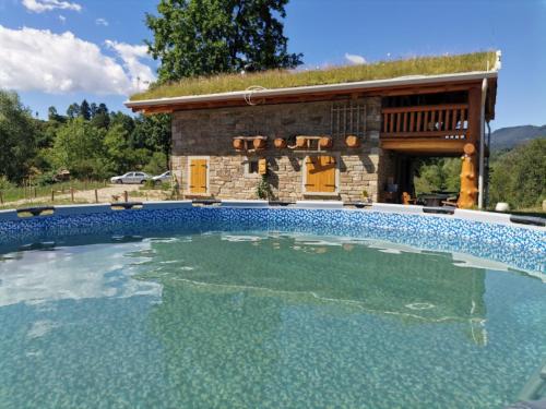 Cabana Casa de Piatra, de la Mara in Desesti