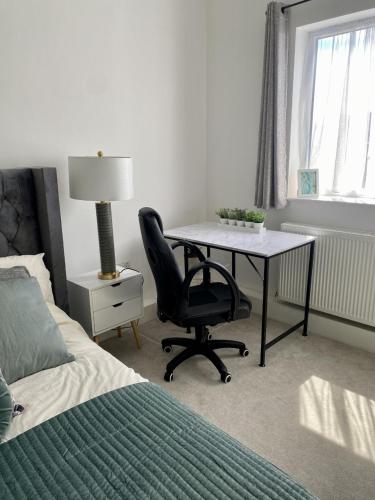 Picture of Portsmouth City Centre Modern Apartment - With Free Parking