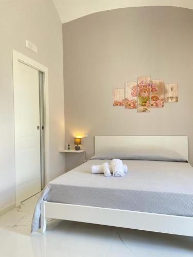 Sole apartments, Naples
