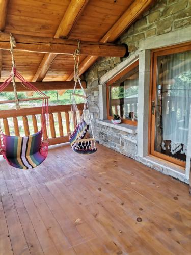 Cabana Casa de Piatra, de la Mara in Desesti