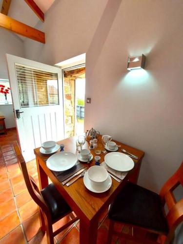 Luddie's Country Cottages - Poppy Cottage in Egton Bridge