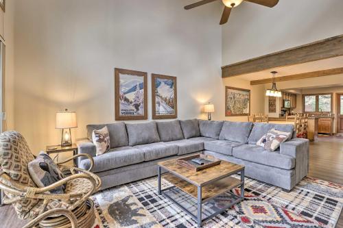 Breckenridge Townhome with Shuttle Walk to Ski Lift in Breckenridge, USA