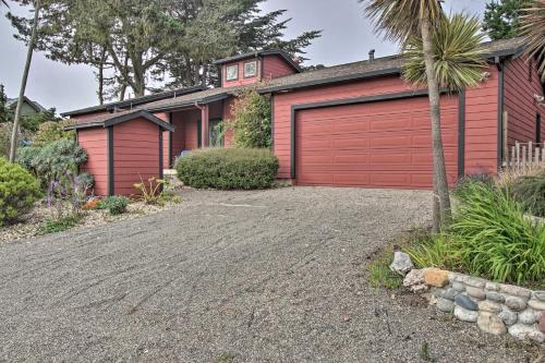 Oceanfront Point Arena House with Lovely Deck!