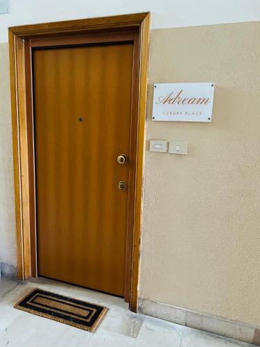One-Bedroom Apartment image 6