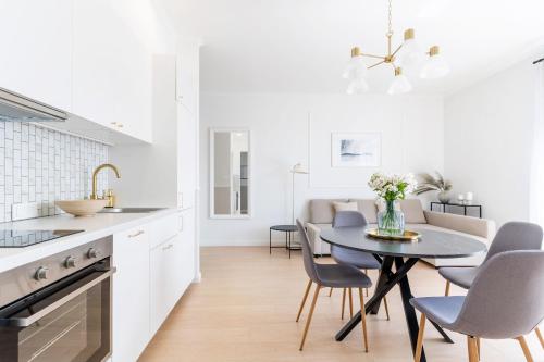 Dapur, Apartament Superior 2 sypialnie przy Jeziorze Ukiel Olsztyn Plaża Miejska (Apartament Superior 2 sypialnie przy Jeziorze Ukiel Olsztyn Plaza Miejska) in Olsztyn