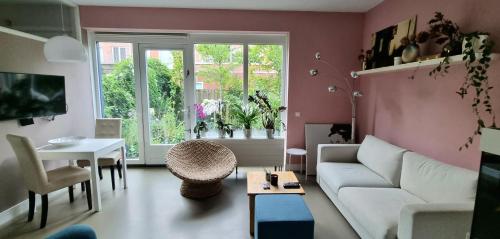 Lovely 1 bedroom apartment with garden no smoking, Amsterdam (photo 5)