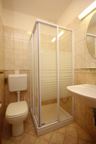 Double Room Zaglav 8144d - image 10