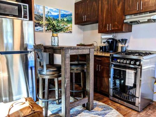 #6 The Hawks Hideout Cabin in Santa Ysabel, USA