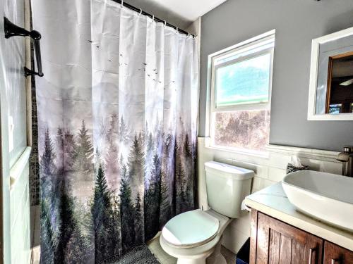 Falcons Chalet- Cabin in Santa Ysabel, USA