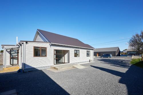 Three-Bedroom House at 22 Beach Road