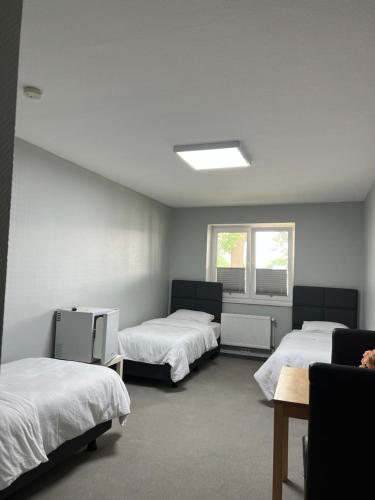 Dreibettzimmer, eigenes badezimmer, 3 betten