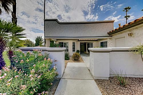 Desert Falls Retreat Permit# STR2022-0241 in Palm Desert, USA