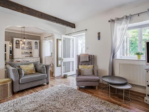 Granary Cottage - image 11