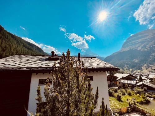 Two-Bedroom Attic Apartment with Matterhorn View room in Haus Beta by Zermatt Premium Apartments