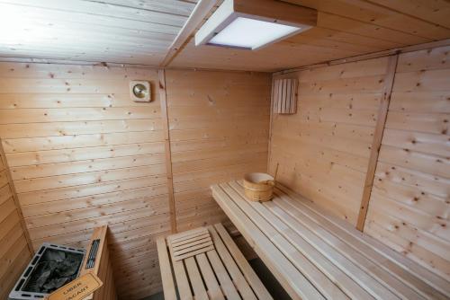 C Pub & Accommodation - image 12