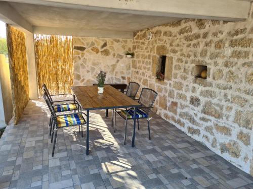 Holiday Home Nena in Širitovci
