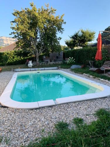 Villa de 2 chambres avec piscine privee et jardin clos a Novalaise - Accommodation